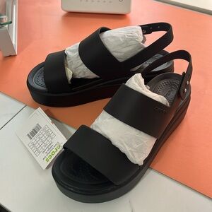Crocs Brooklyn Low Wedge